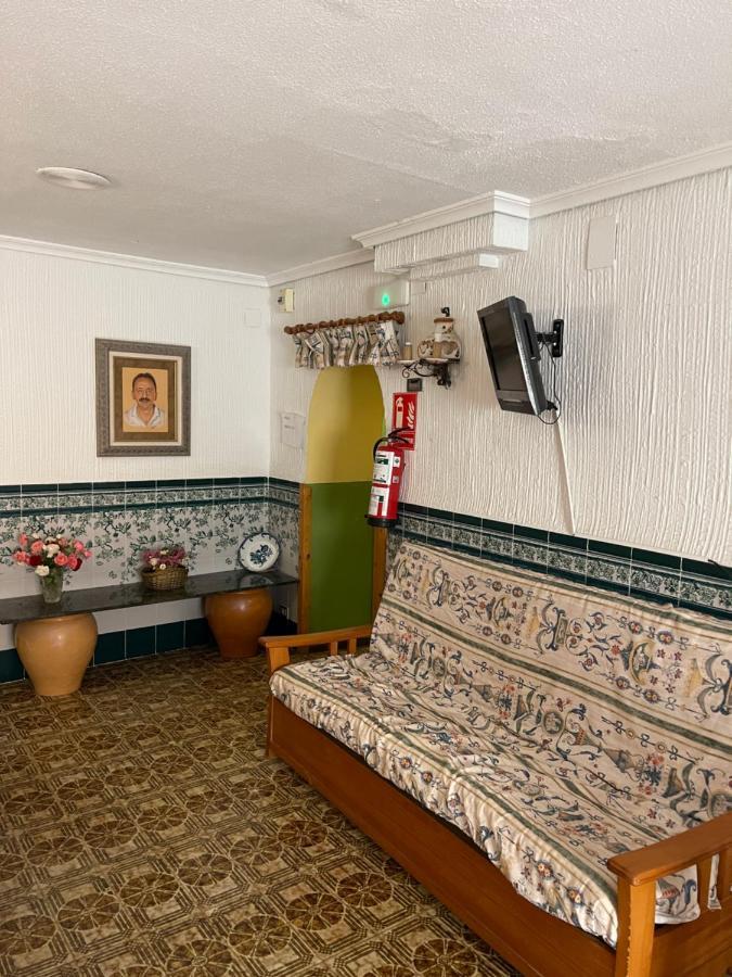 Hostal Rosaleda Alcalá de Chivert Exterior foto